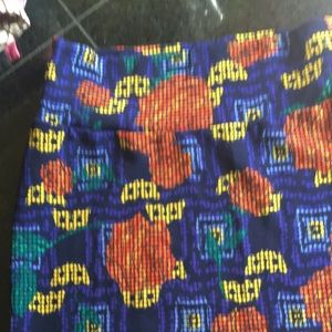 Lula Roe Cassie skirt